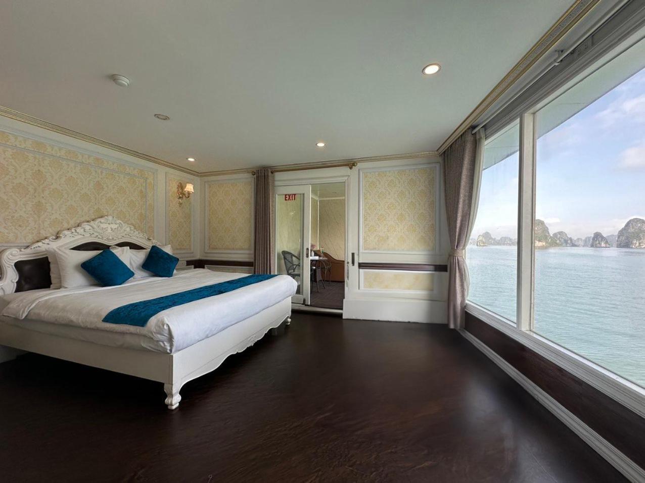 下龍 Halong Aquamarine Royal Cruise酒店 外观 照片
